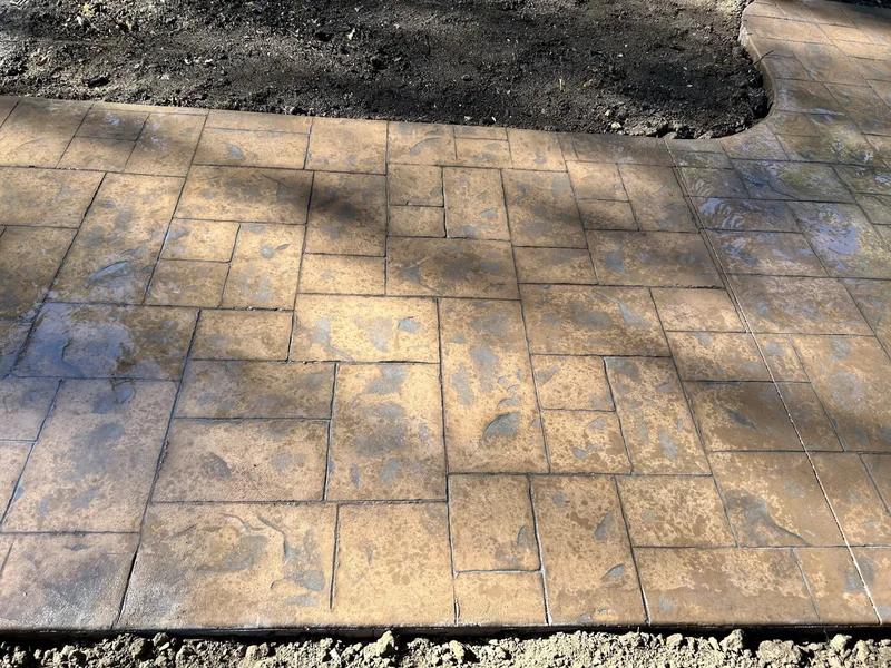 Decorative concrete patio and walkway in Lake Ozark, MO